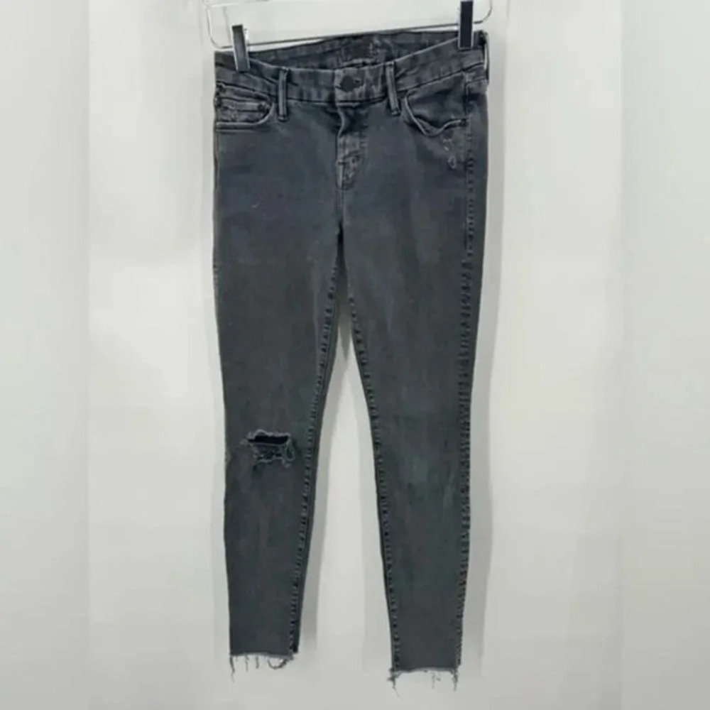 MOTHER The looker ankle fray faded black jeans B201